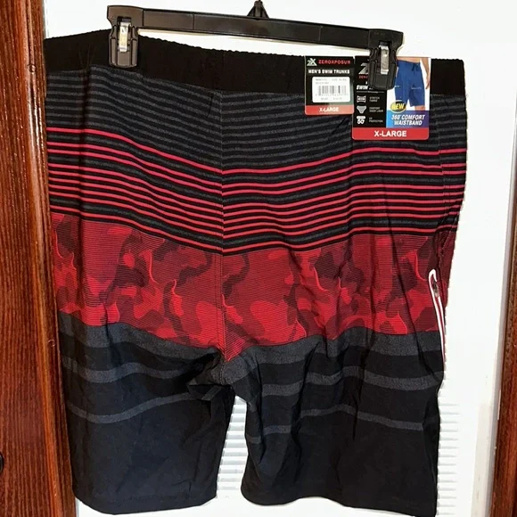 NWT ZeroXposur Men’s Swim Trunks - Picture 6 of 8